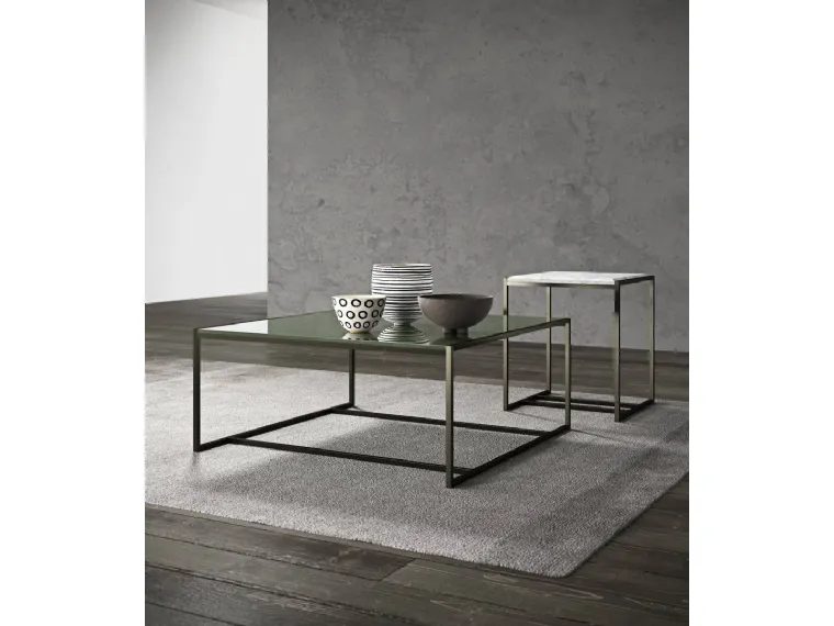 Tavolino Eulero con ripiano in vetro lucido o marmo in diverse dimensioni e altezze e base in metallo di Presotto
