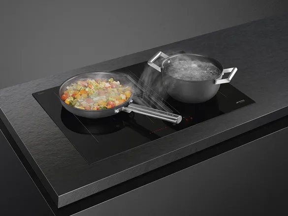 Piano Cottura Induzione con cappa integrata di Smeg