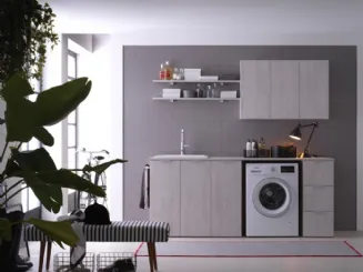 Mobile lavanderia in legno grigio con lavatoio e vano lavatrice di Ideagroup