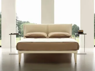 Letto in tessuto con testiera imbottita Isa di Ergogreen