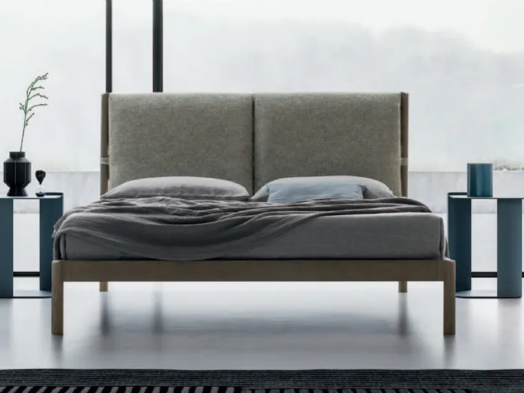 Letto in legno Espero con testiera che può essere arricchita con due cuscini in tessuto imbottito di SantaLucia