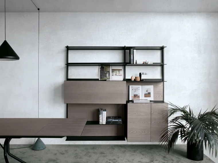 Libreria in HPL frassino argilla con ripiani in alluminio EWS 02 di Extendo
