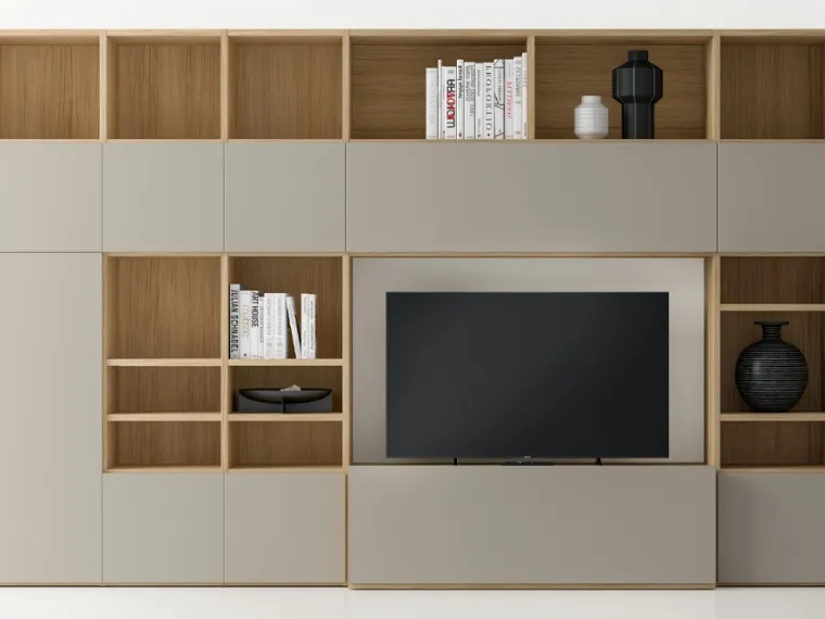 Libreria in laccato opaco e finitura Matwood Honey con vano porta TV Composizione PTG319 di SantaLucia