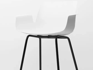 Sedia Igloo in polipropilene di Fratelli Mirandola