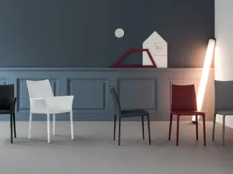 Sedia rivestita in pelle Kayla di Bonaldo