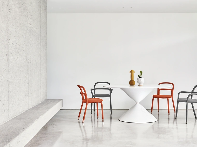 Sedia imbottita Pippi di Midj