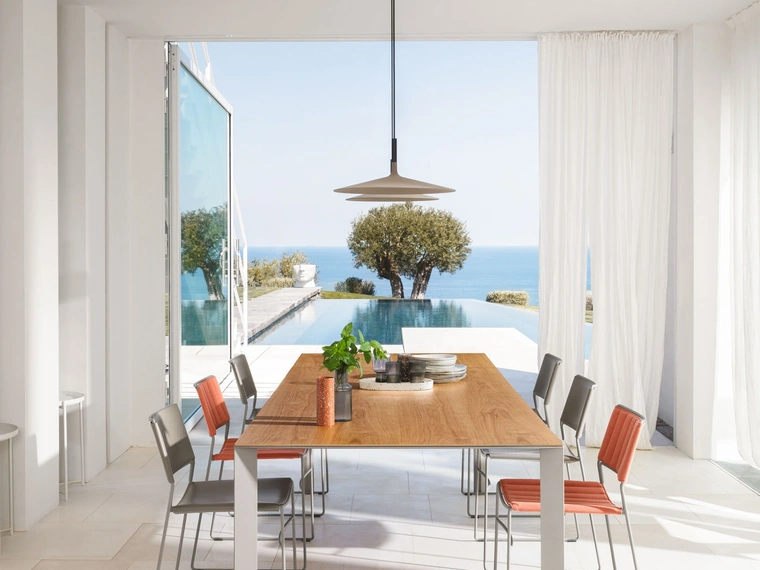 Sedia in tessuto Slim di Midj