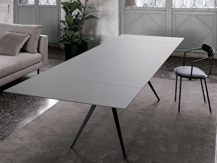 Tavolo rettangolare allungabile con top in HPL e telaio in acciaio Balance di Extendo