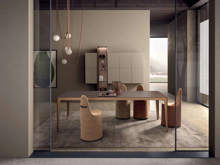 Tavolo Grand More con top in legno di Presotto