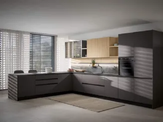 Cucina Moderna con penisola Zoe Composizione 02 in pet e melaminico rovere di Prima Cucine